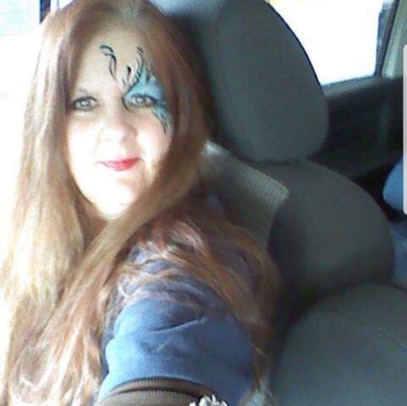 Meet your Posher, Michelle - Picture 1 of 1